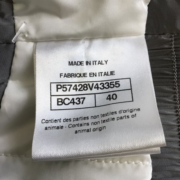CHANEL GREY CROPPED FULL ZIP PUFFER VEST - Picture 6 of 6
